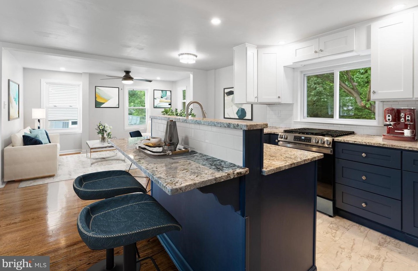 917 Flora Ln, Boothwyn, PA 19061