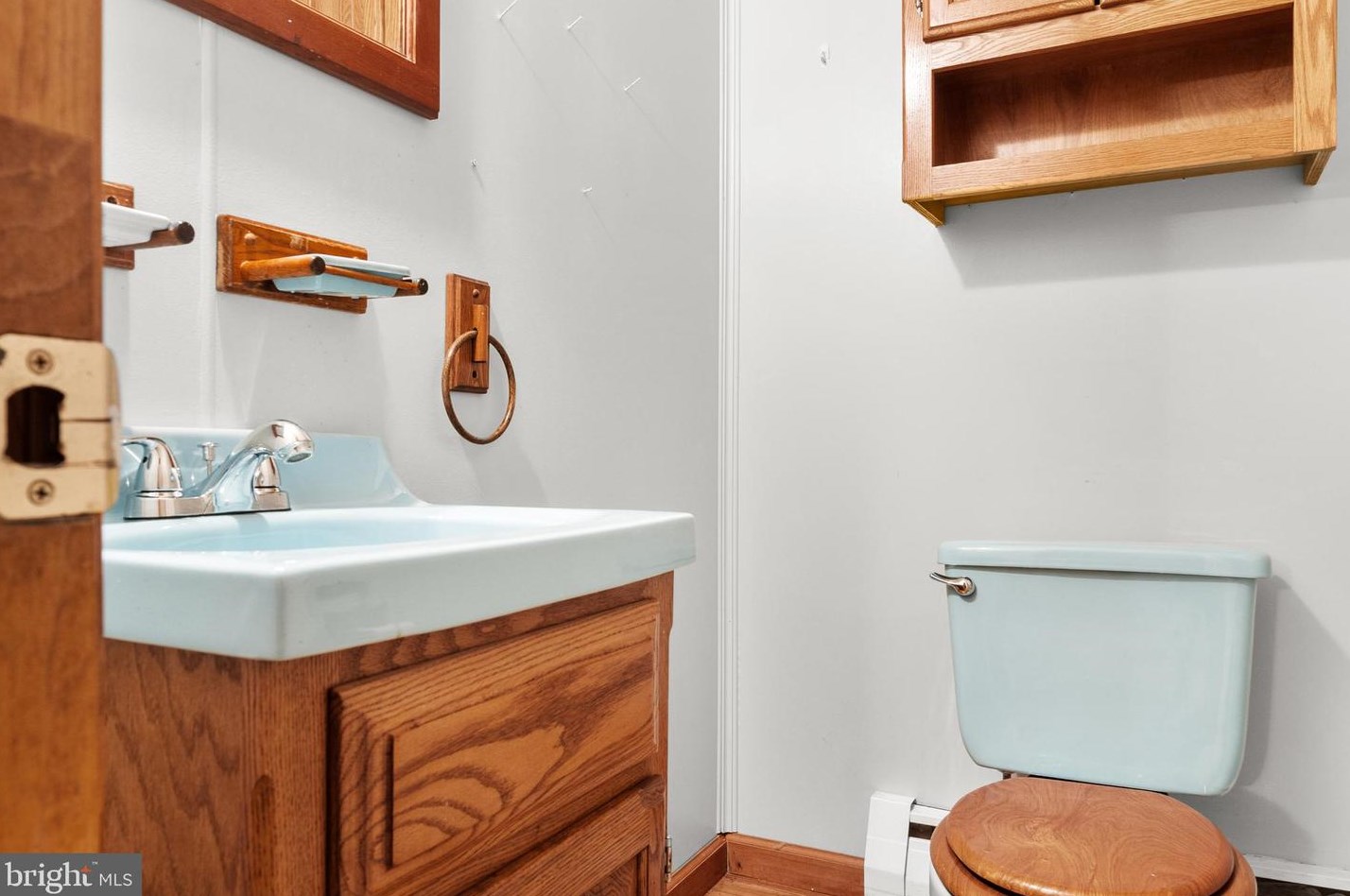 2330 Weir Rd, Chester PA 19014-1641 exterior