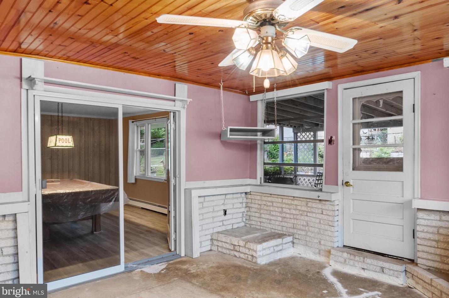 2330 Weir Rd, Chester PA 19014-1641 exterior