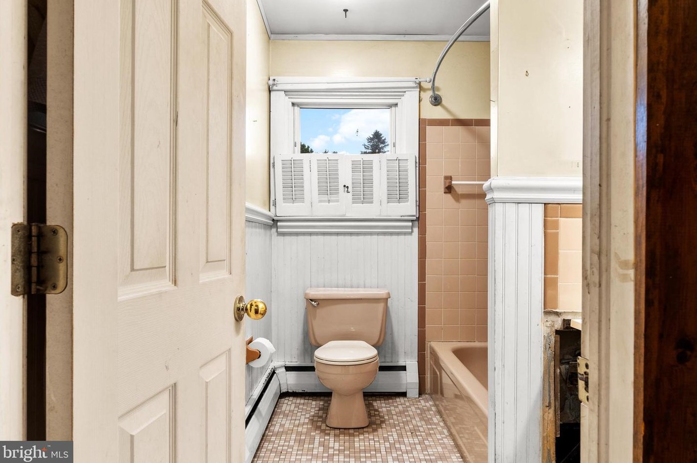 2330 Weir Rd, Chester PA 19014-1641 exterior