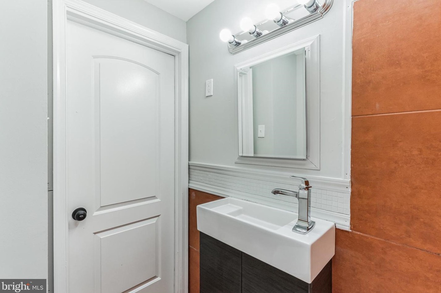 2921 7 St, Chester PA 19013-6016 exterior