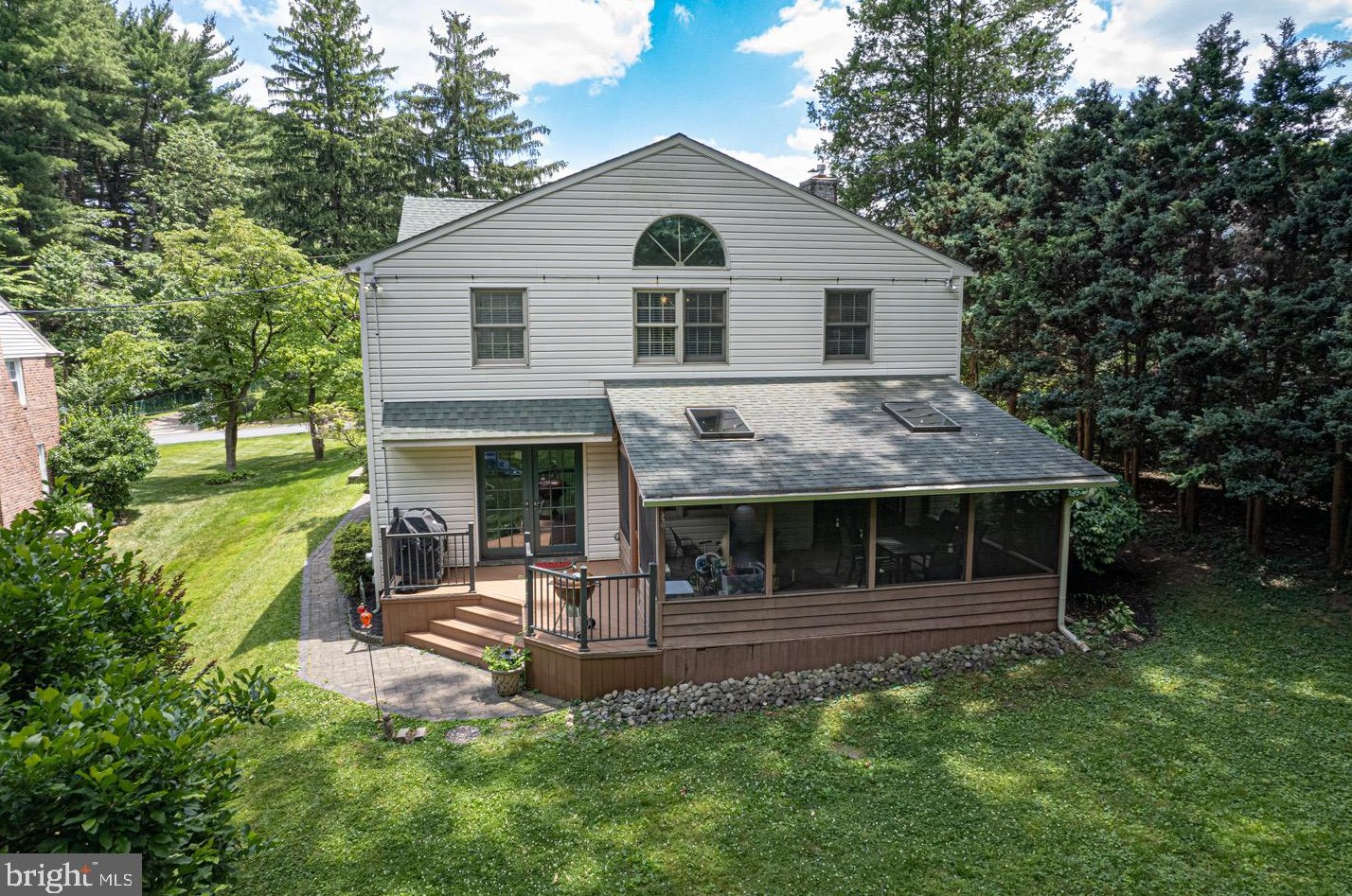 727 Hemlock Rd, Media PA 19063-1709 exterior