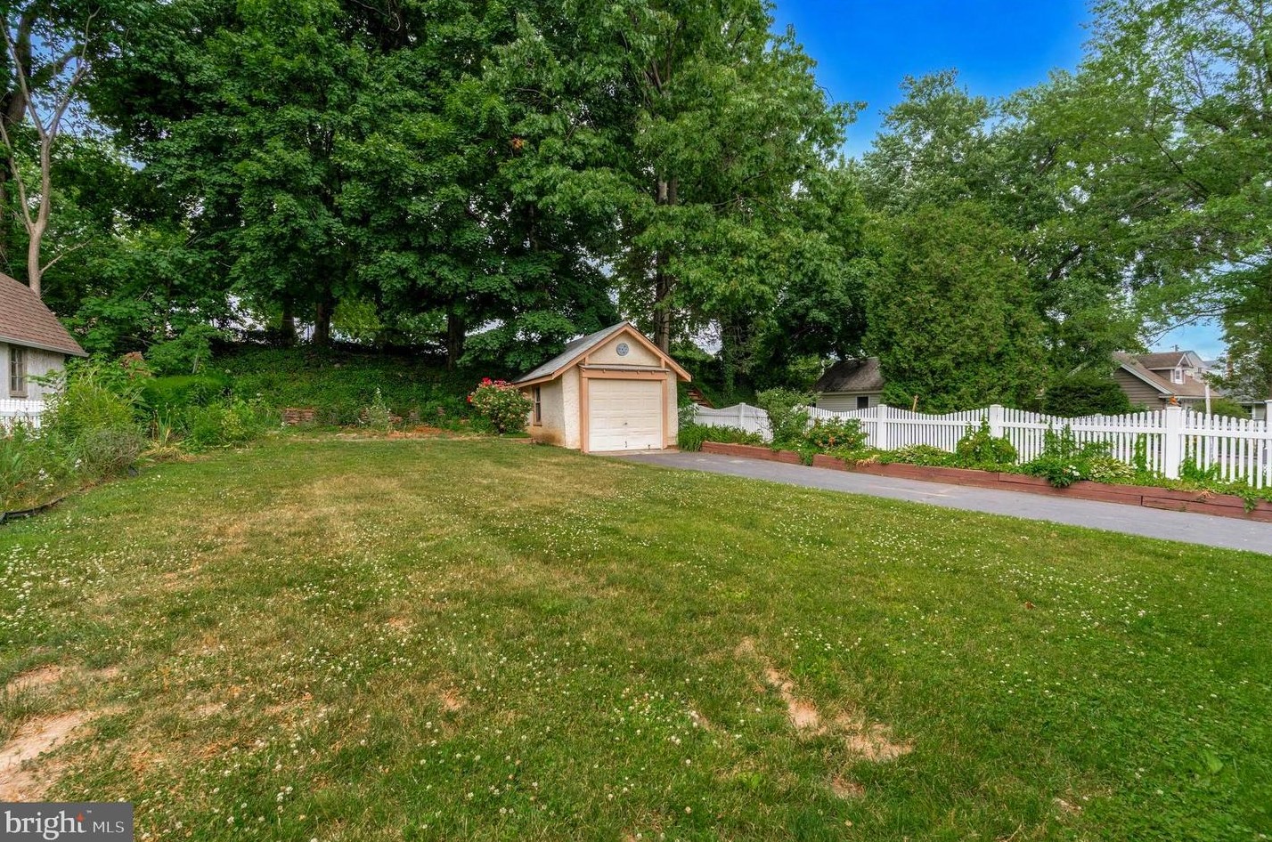 507 Valley Rd, Pittsburgh, PA 19083