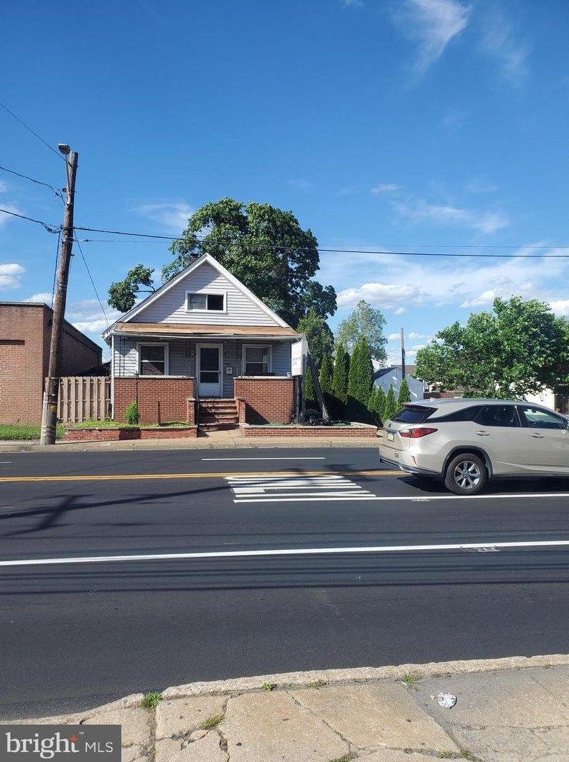 4115 Edgmont, Chester, PA 19015