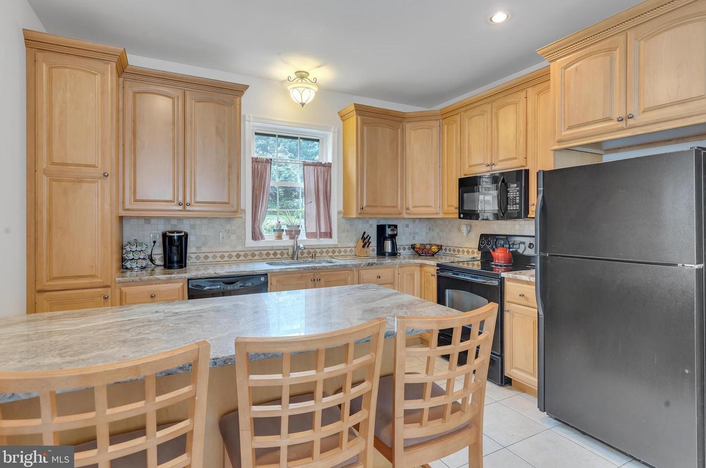 316 Blakeley Rd, Media PA 19086-7229 exterior