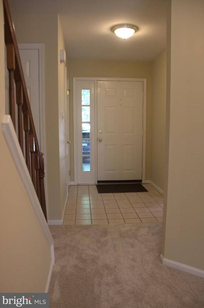 4302 Fox Pointe Ct, Glen Mills, PA 19342-8144