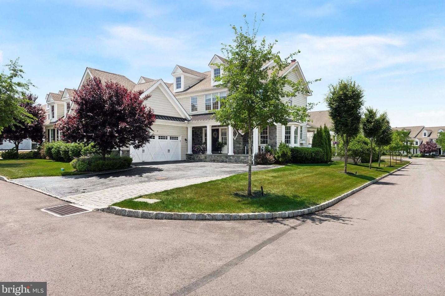 406 Berlo Ln, Newtown Square, PA 19073