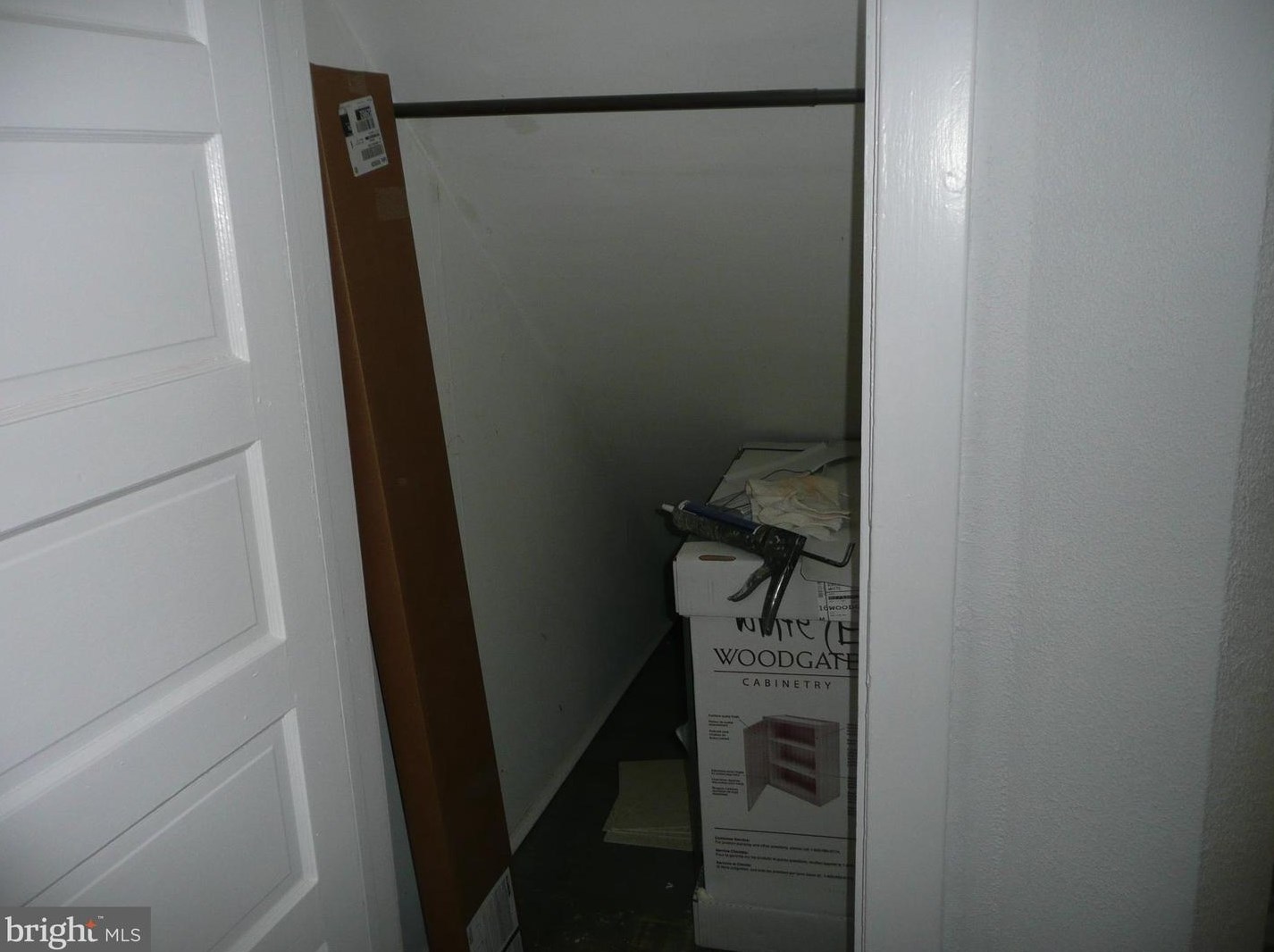 88 State Rd, Upper Darby PA 19082-1611 exterior