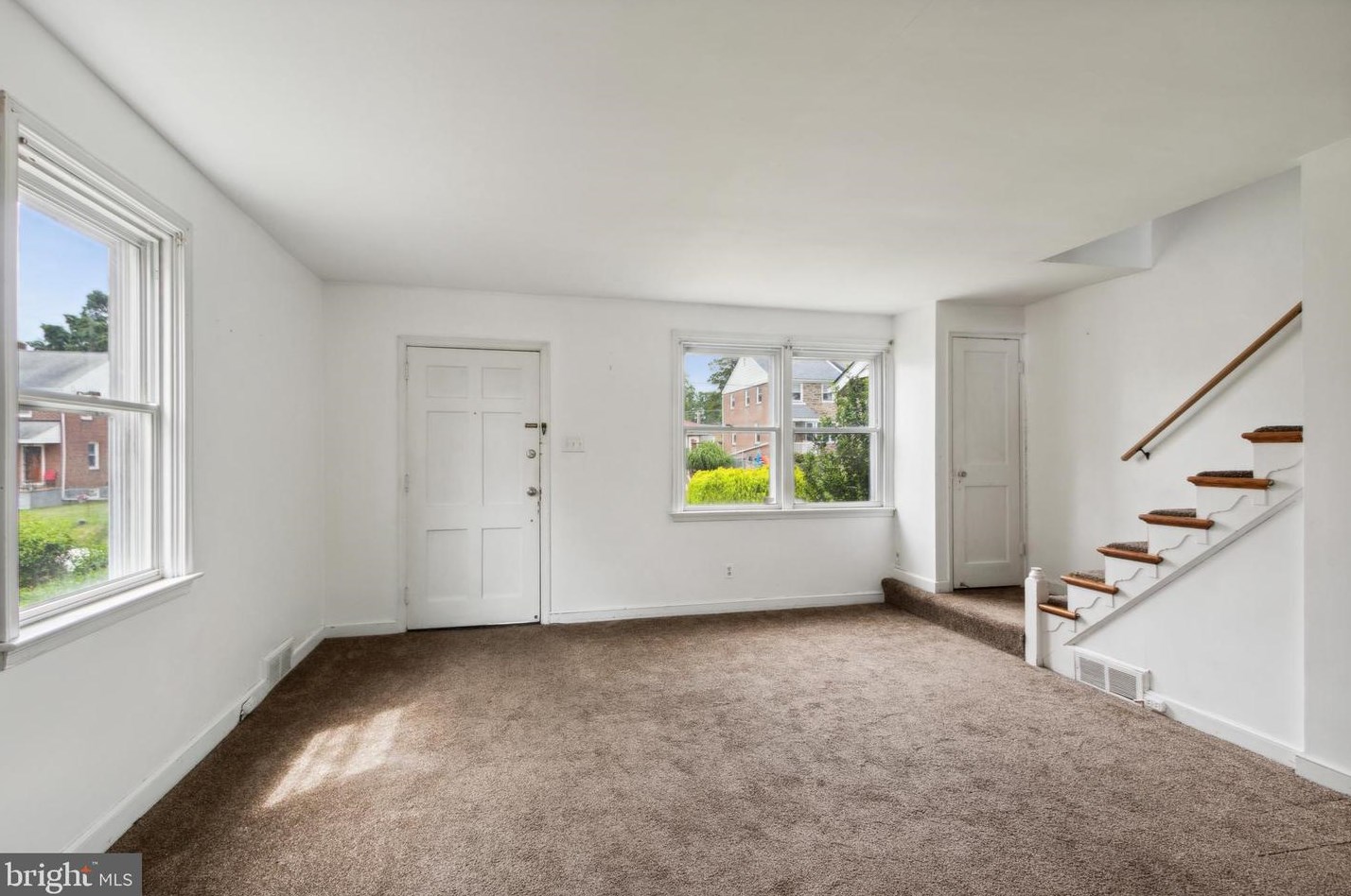 1213 Cobbs St, Oakview, PA 19026