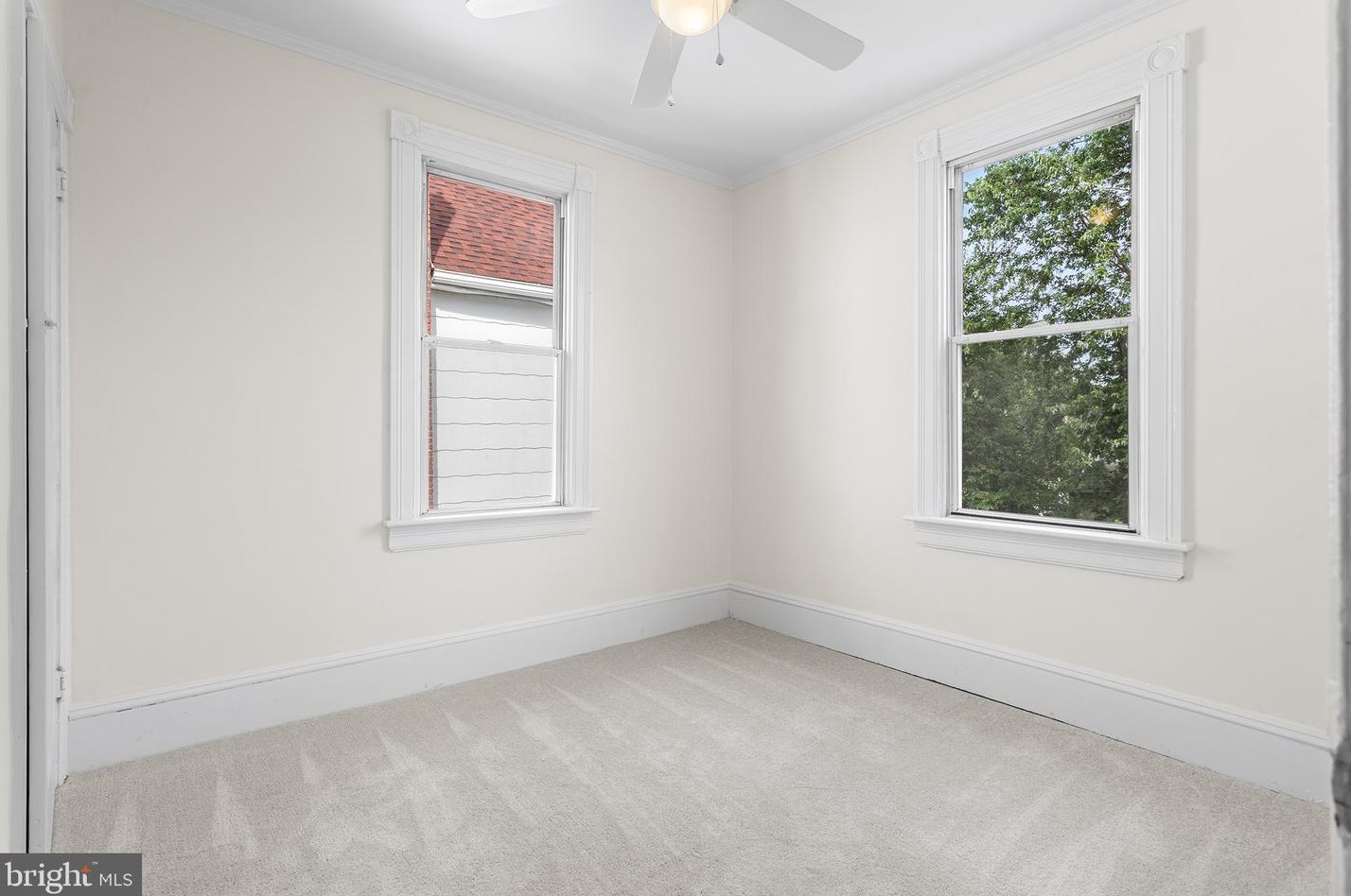 812 St, Darby PA 19023-3925 exterior