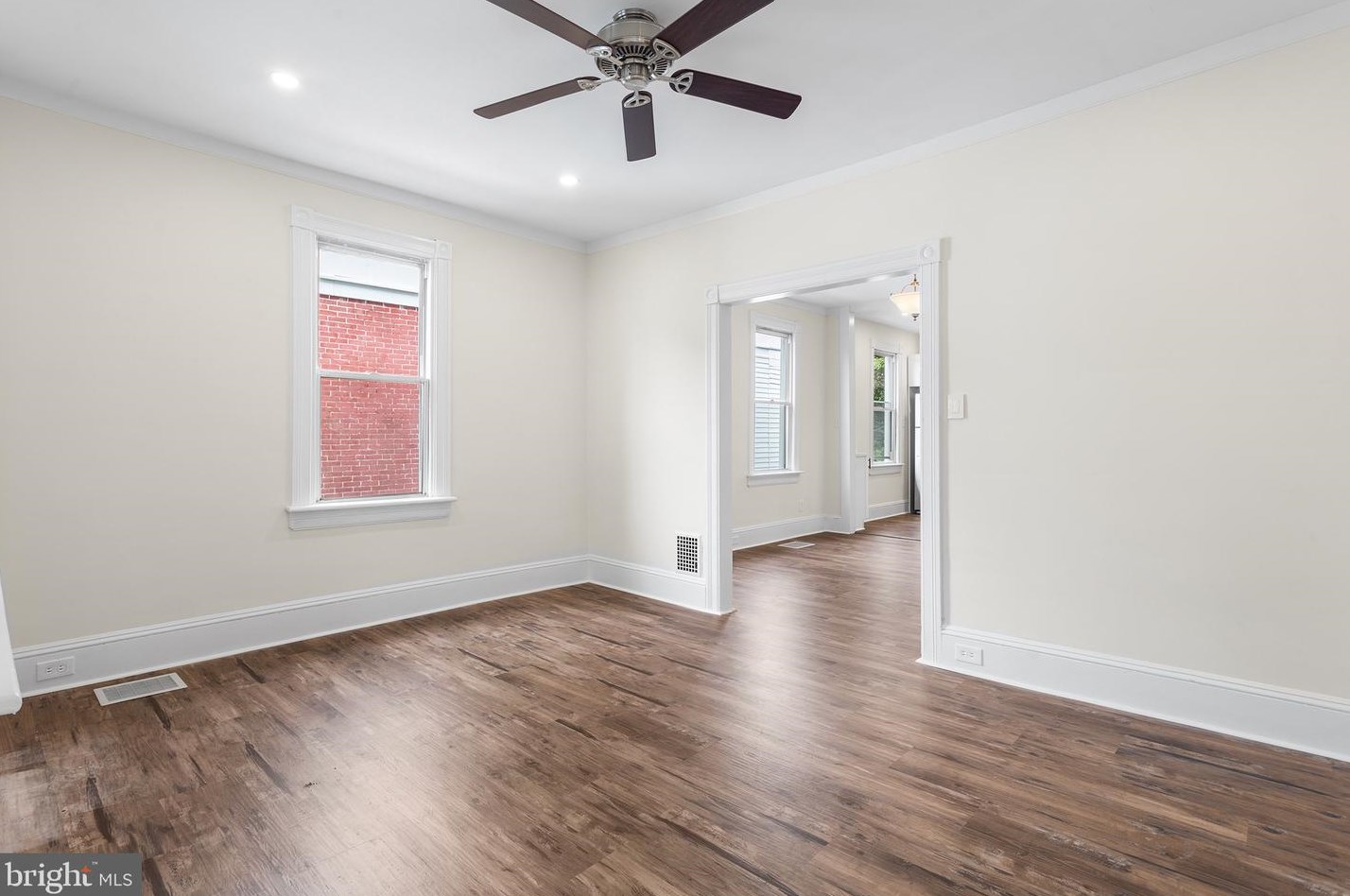 812 St, Darby PA 19023-3925 exterior