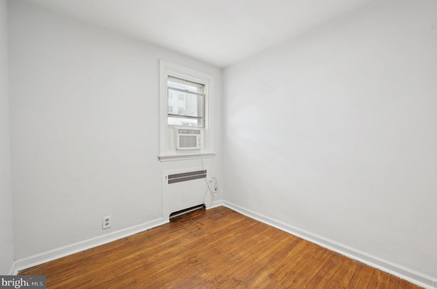 146 Richfield Rd, Upper Darby PA  19082-4109 exterior