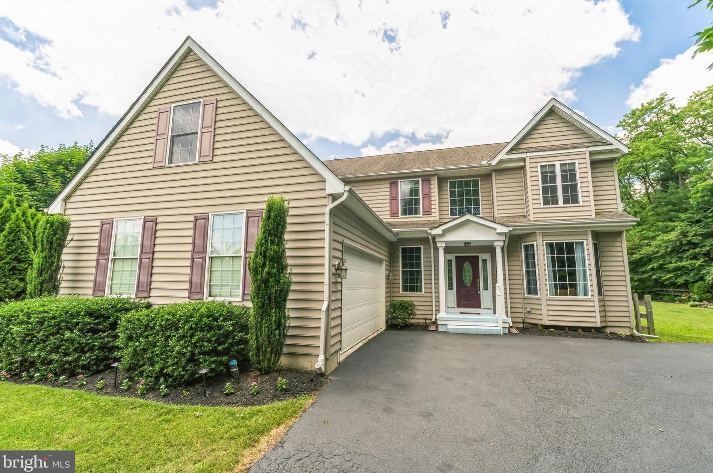 468 New Middletown Rd, Media, PA 19063-5438