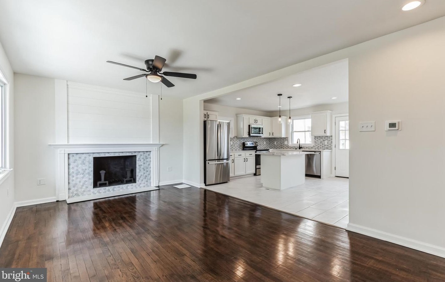 1100 Orange Ave, Sharon Hill, PA 19079-2323