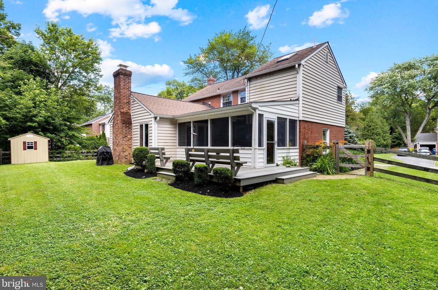 405 Palmers Ln, Media PA 19086-6528 exterior