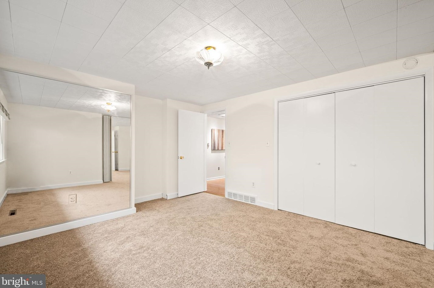 337 Plush Mill Rd, Media PA 19086-6017 exterior