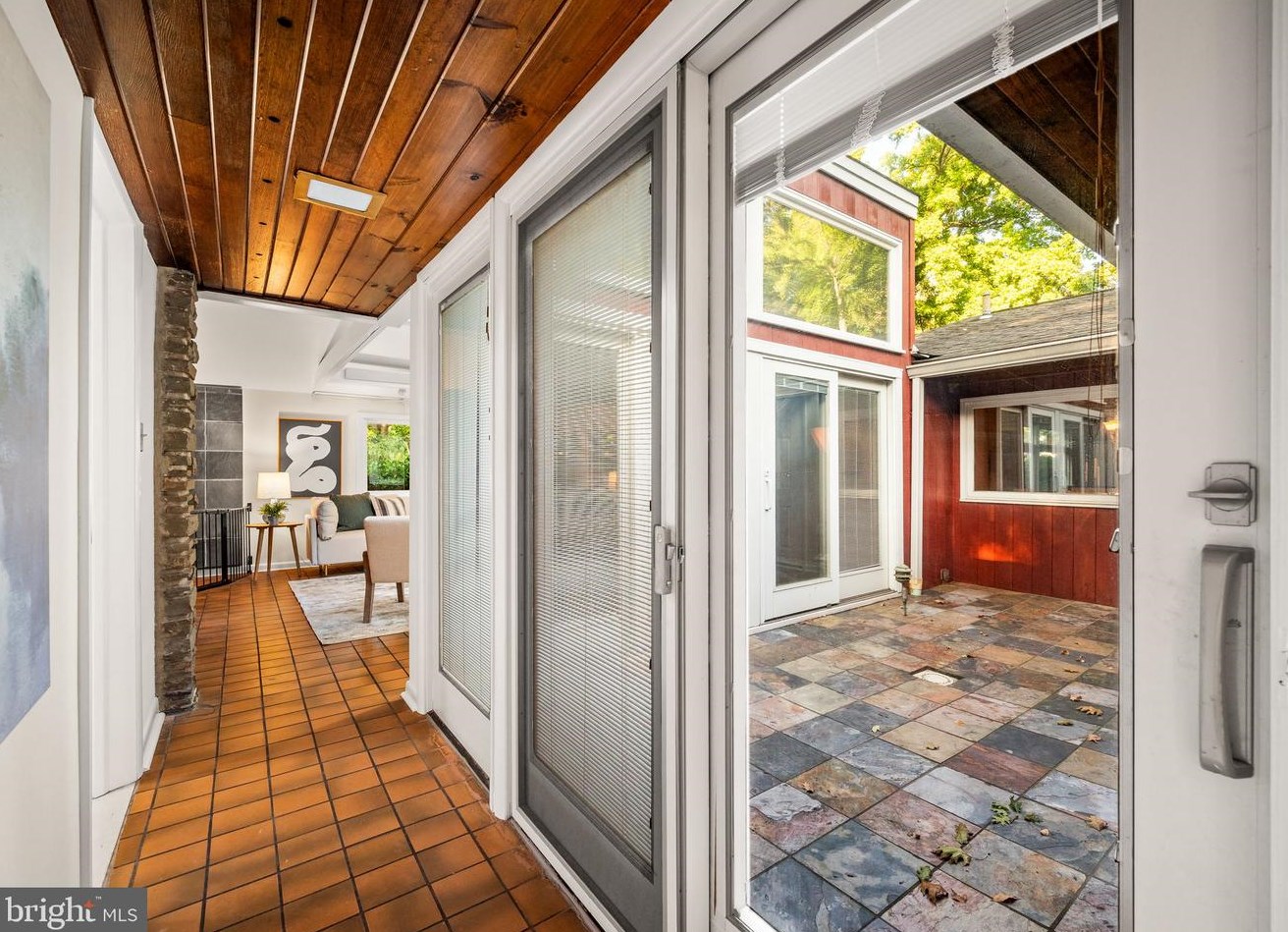 337 Plush Mill Rd, Media PA 19086-6017 exterior