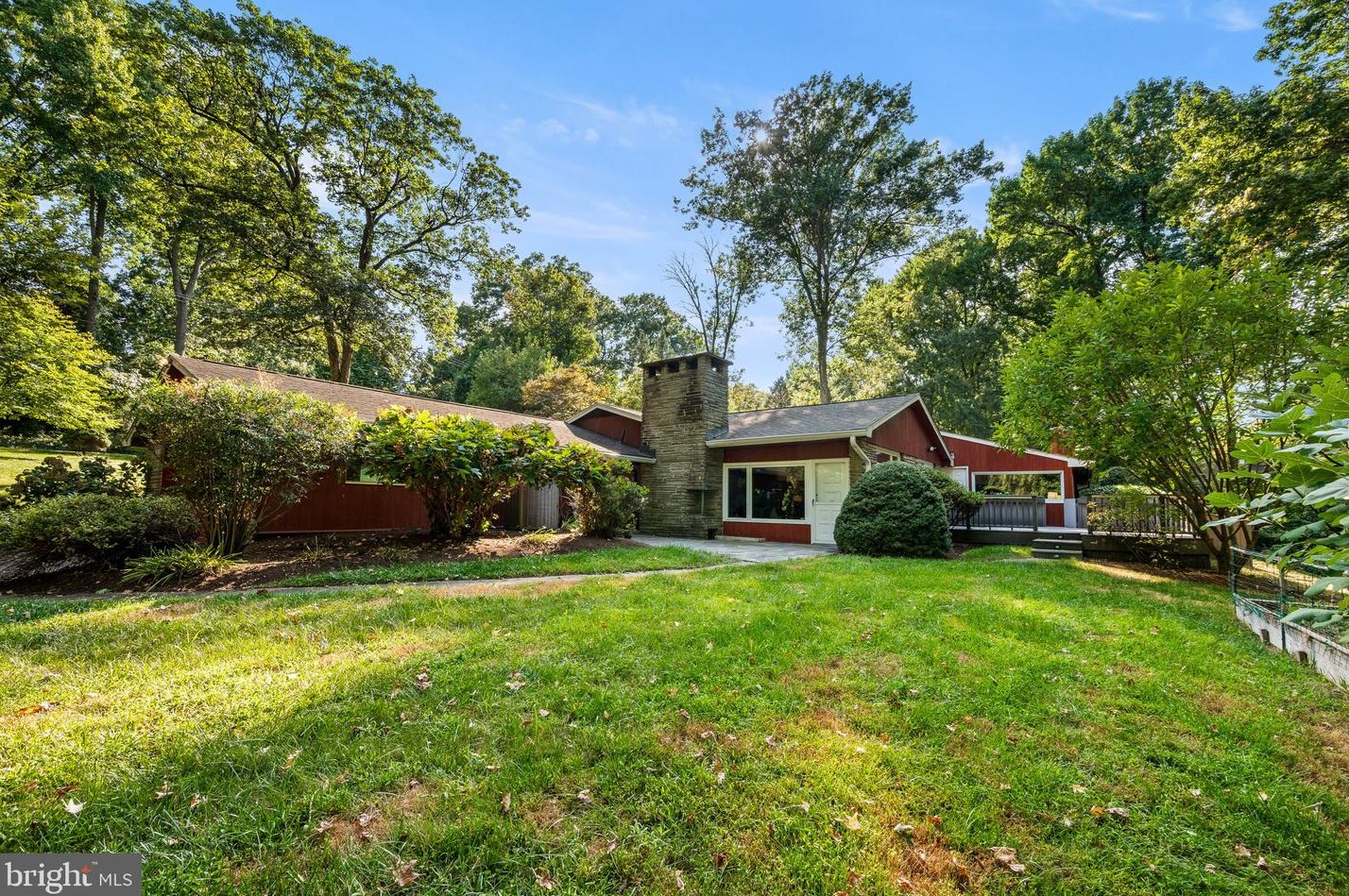 337 Plush Mill Rd, Media PA 19086-6017 exterior