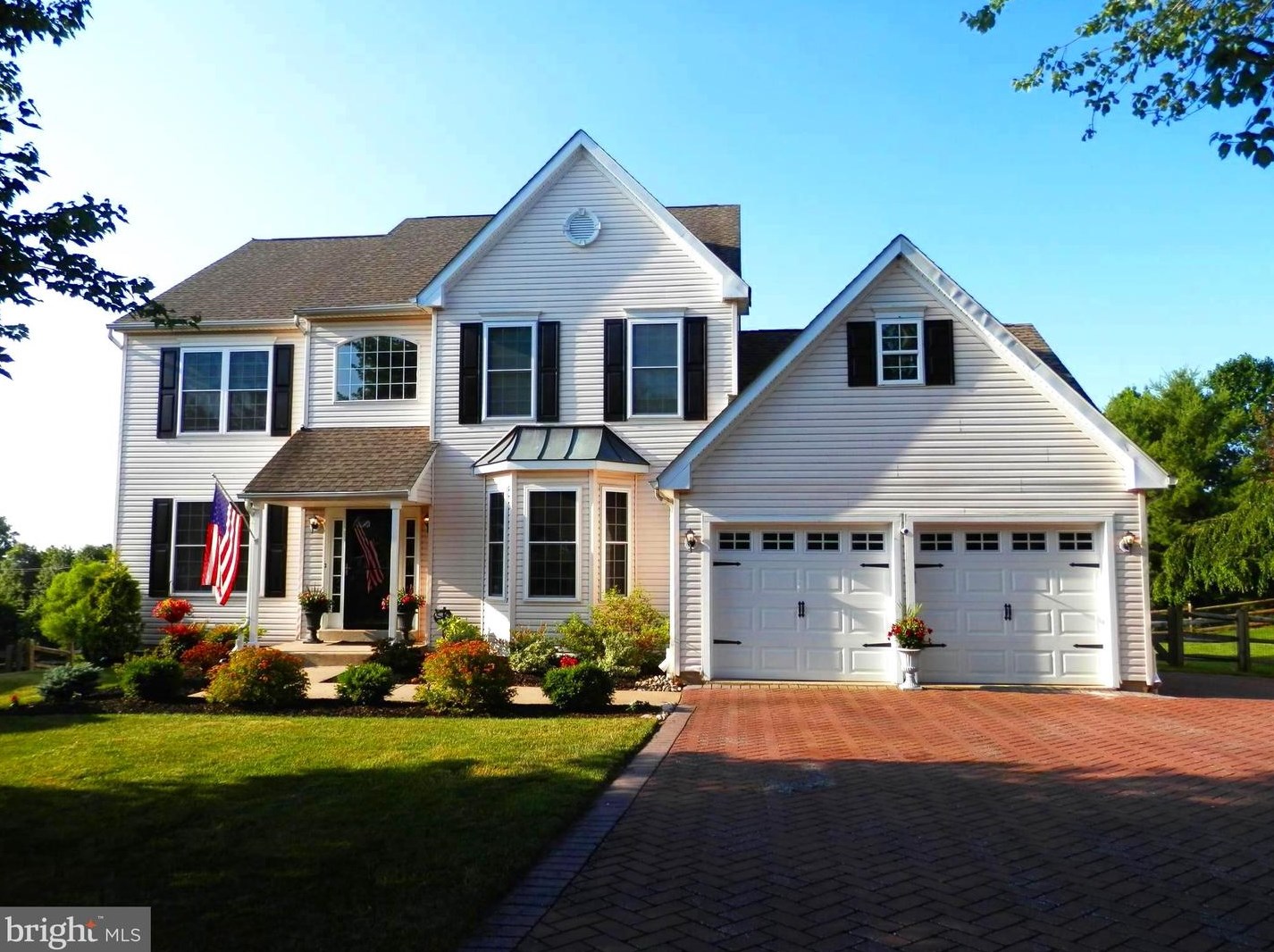 81 Overlook Cir, Boothwyn, PA 19060