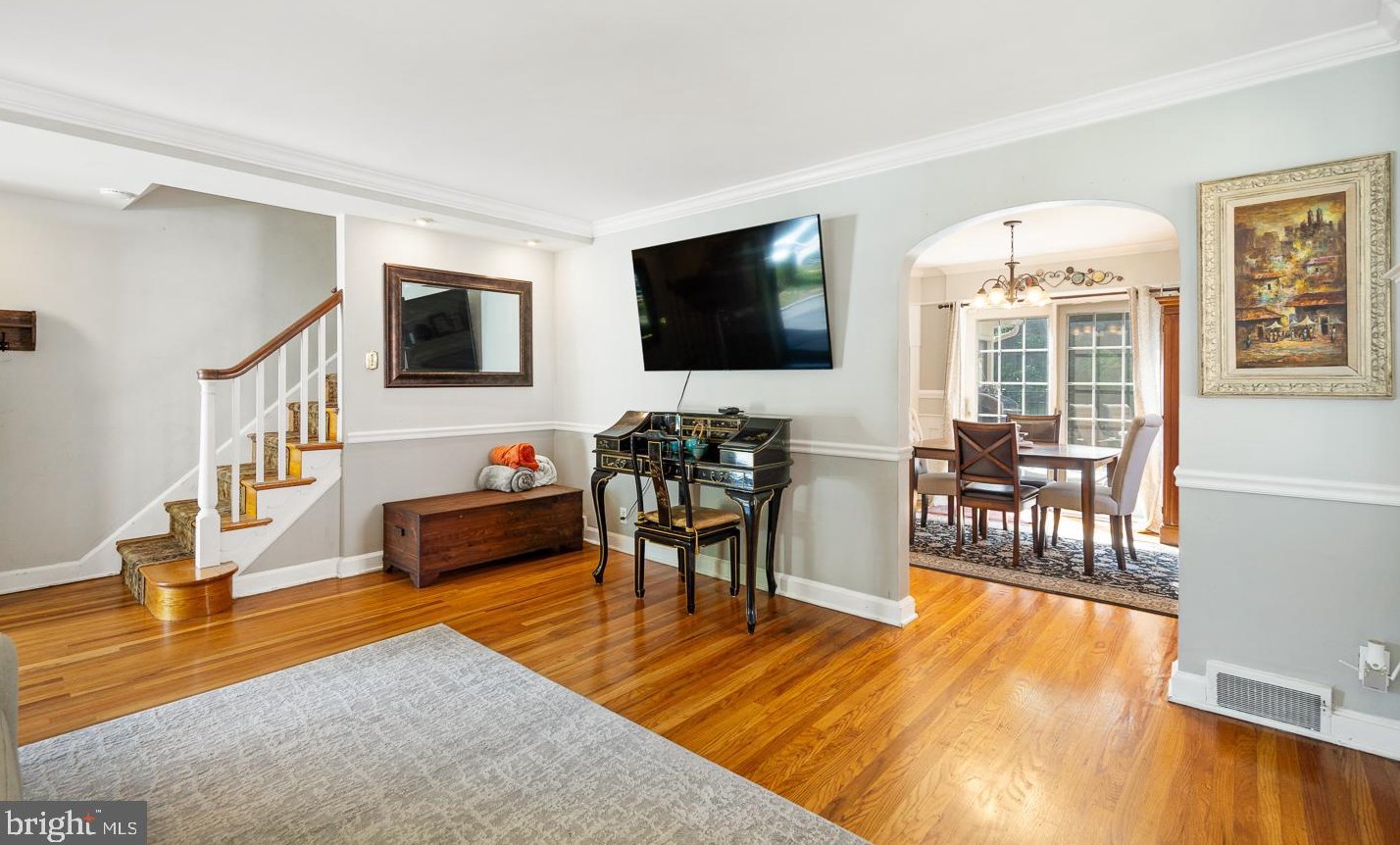 5220 Reservation Rd, Upper Darby, PA 19026