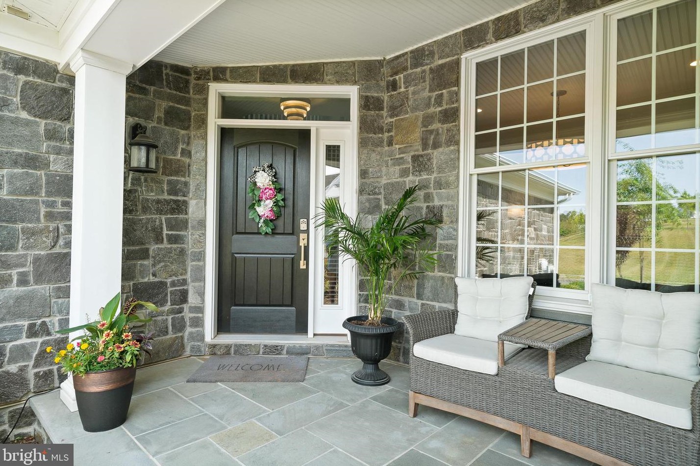 3802 Meadow View Farm Rd, Newtown Square, PA 19073