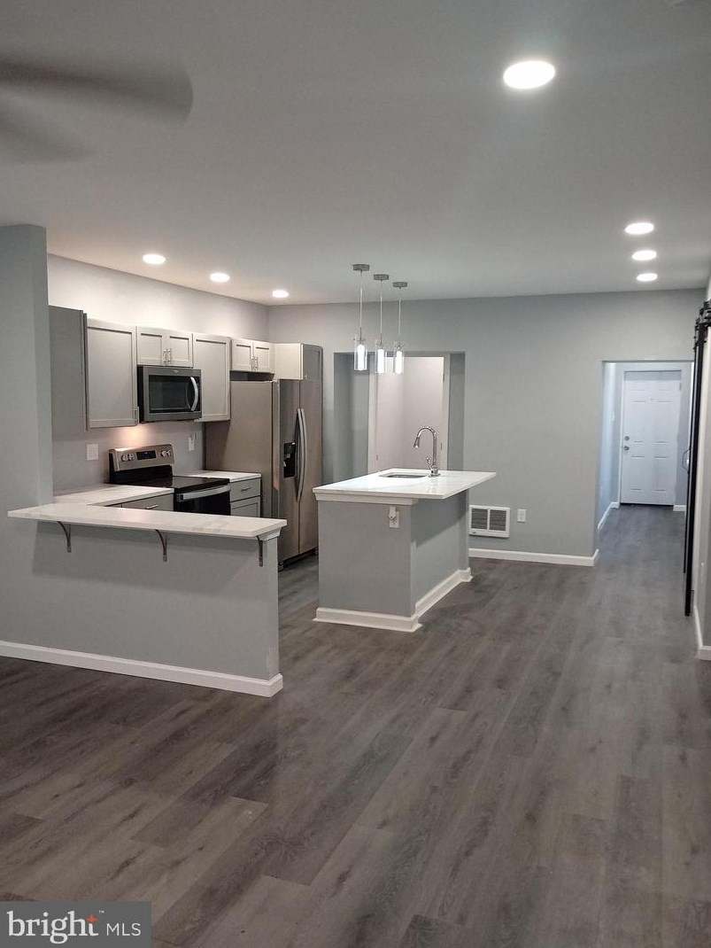 733 Engle St, Chester, PA 19013