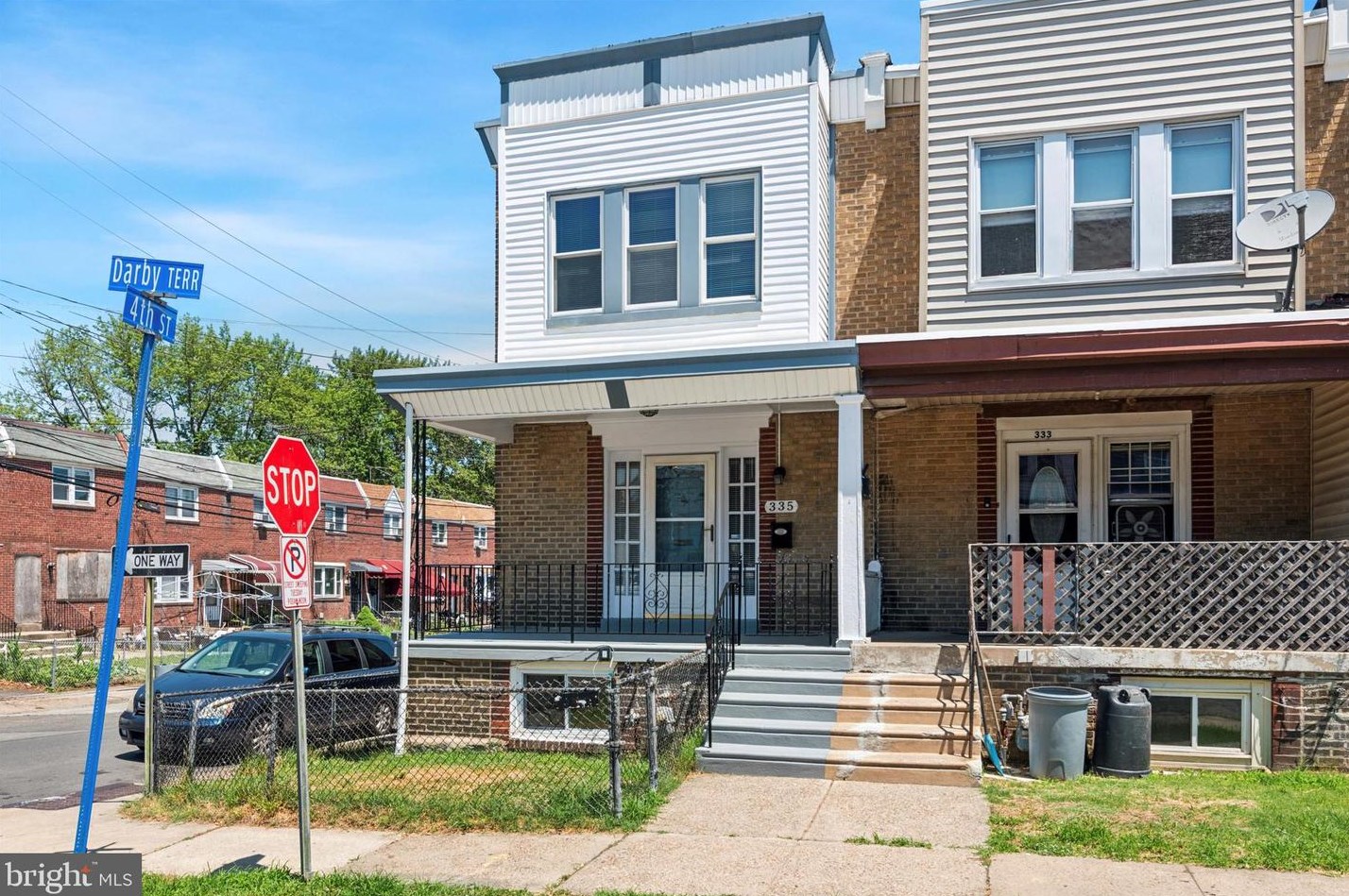 335 Darby Ter, Darby, PA 19023-2610