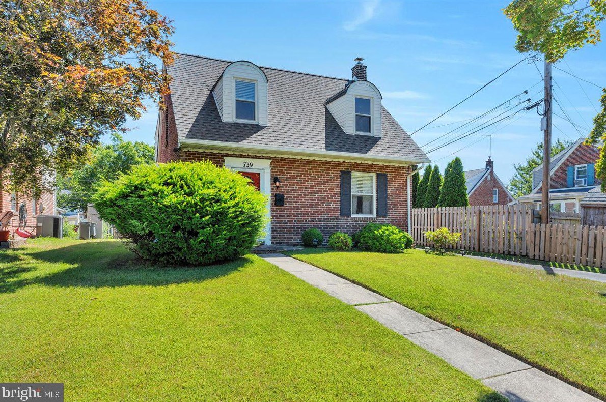 739 Braxton Rd, Ridley Park, PA 19078