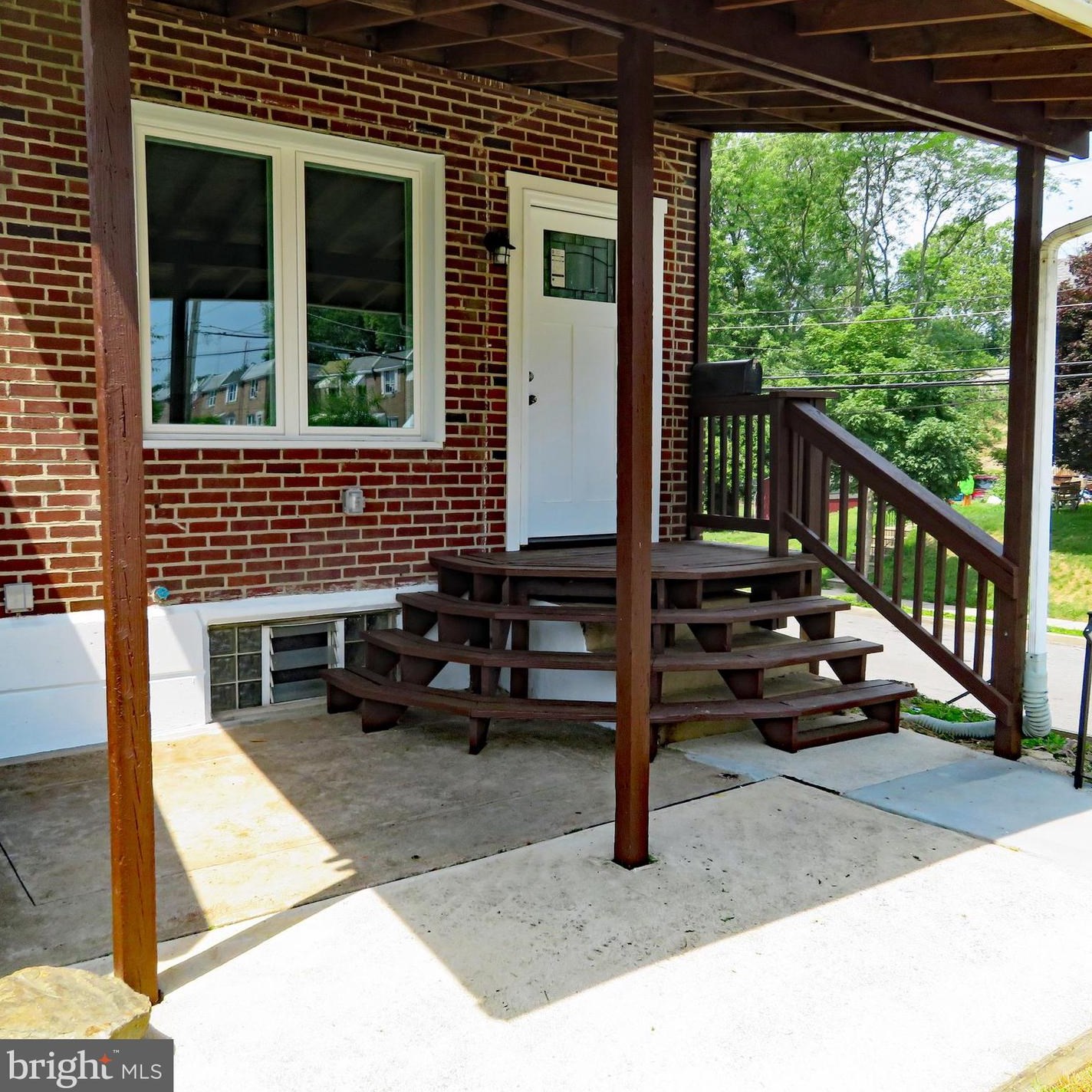 14 King Ave, Folcroft, PA 19032