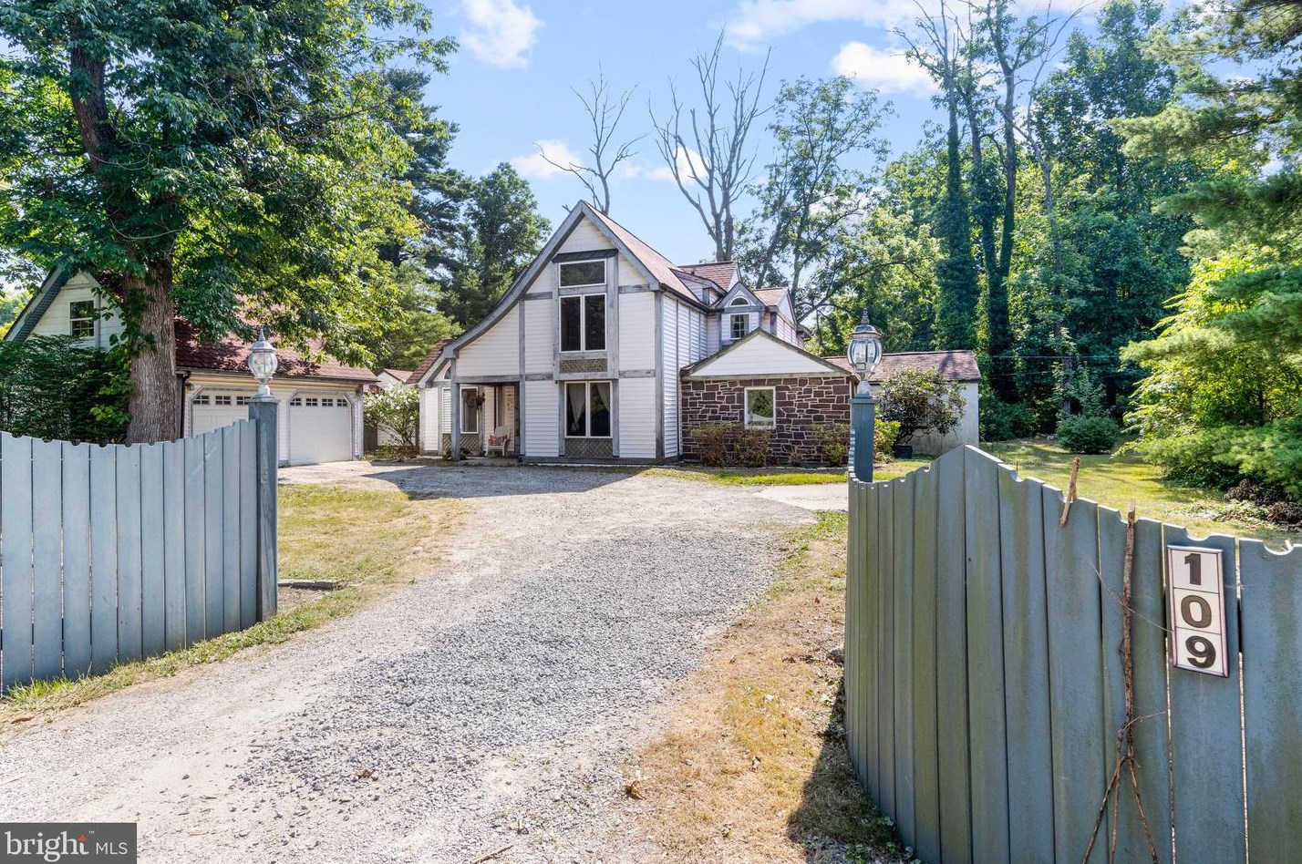 109 S Radnor Chester Rd, Wayne, PA 19087