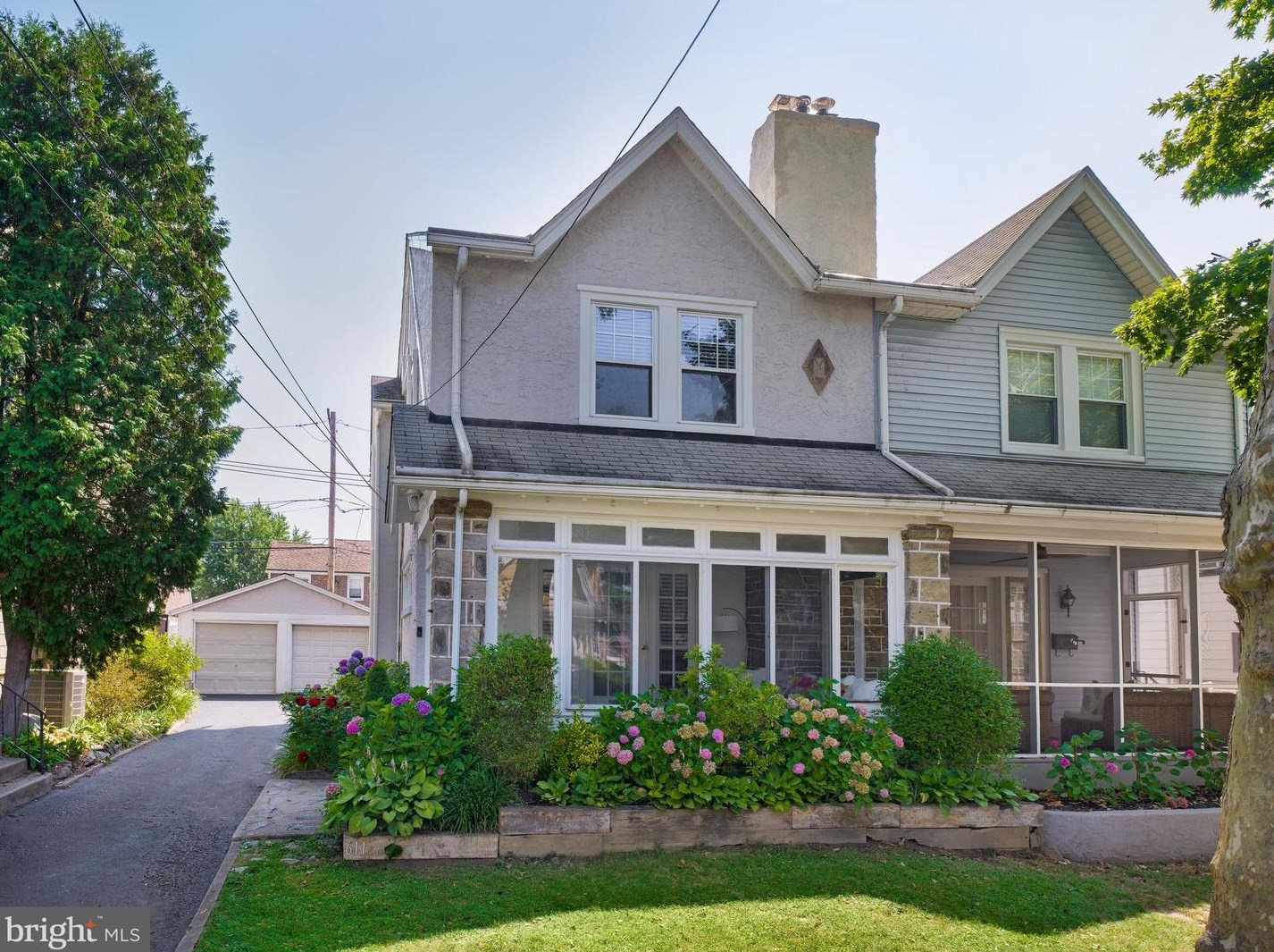 611 Country Club Ln, Pittsburgh, PA 19083