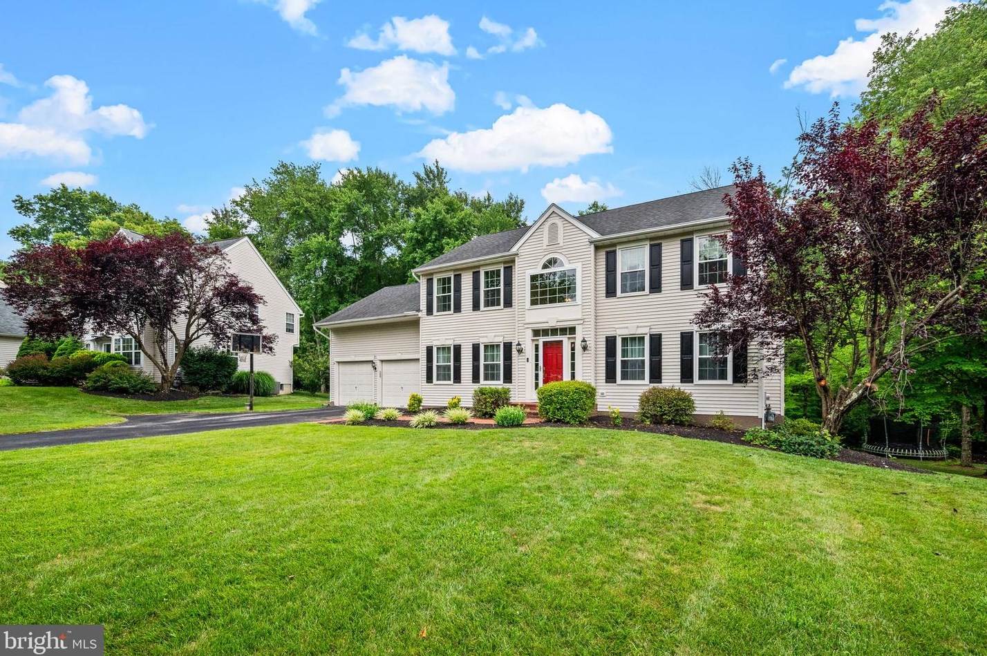 1509 Colonial Dr, Boothwyn, PA 19060
