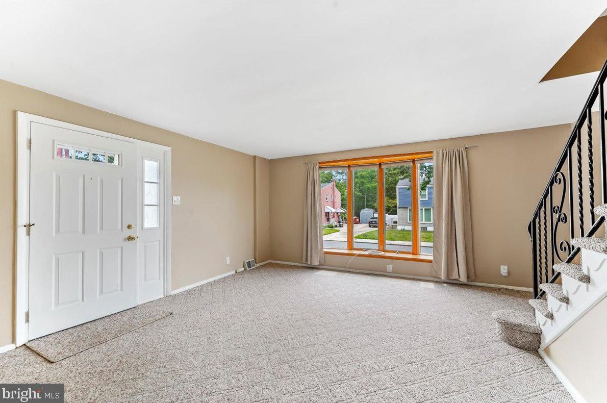 51 Hetzel Rd, Ridley Park, PA 19078