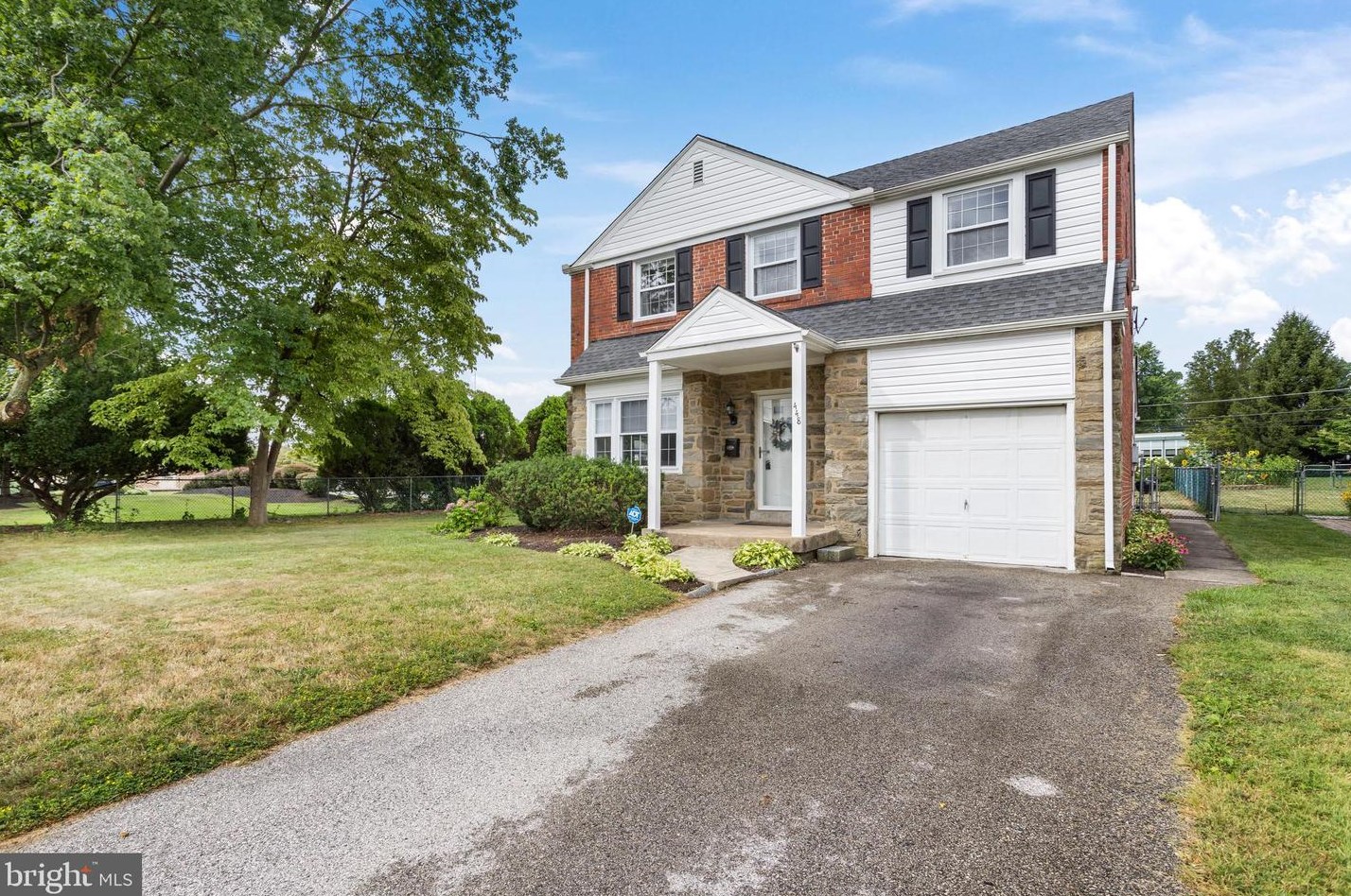 448 E Thomson Ave, Coal Township, PA 19064