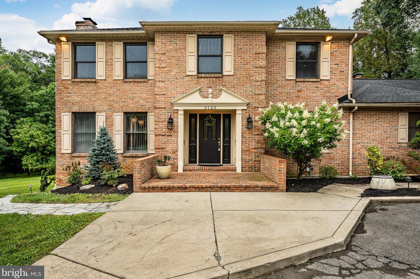 3120 Booth Dr, Boothwyn, PA 19060
