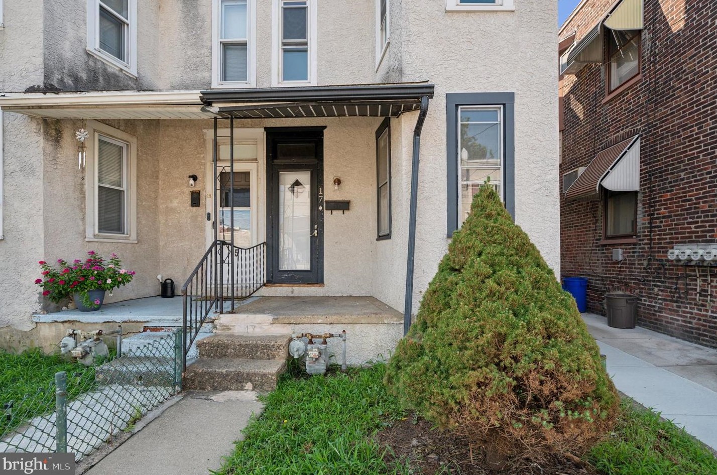 17 Marshall Ave, Boothwyn, PA 19061