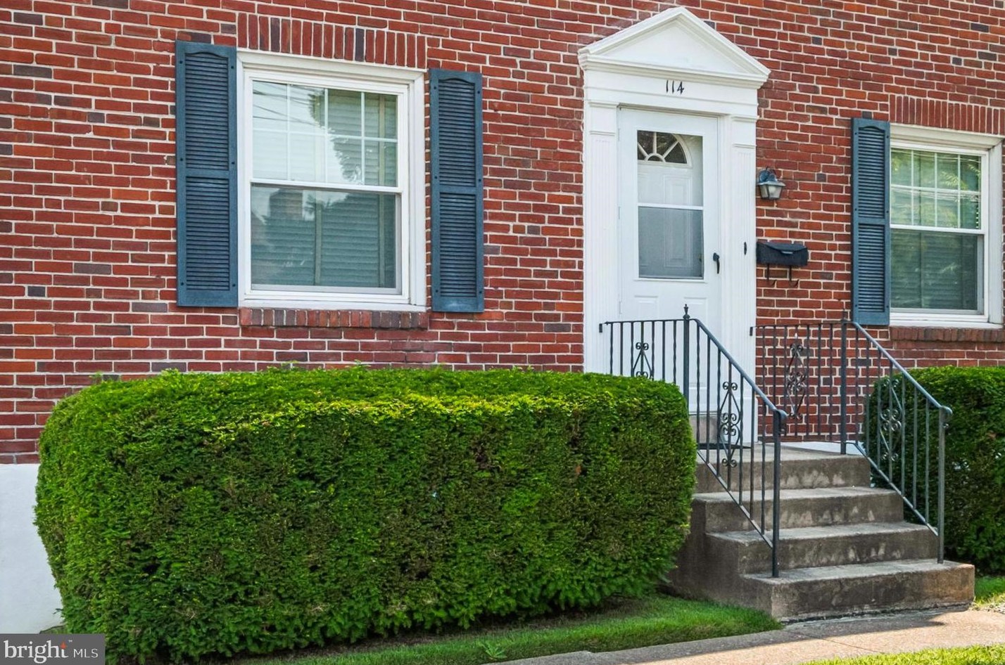 114 Ohio Ave, Folsom, PA 19033