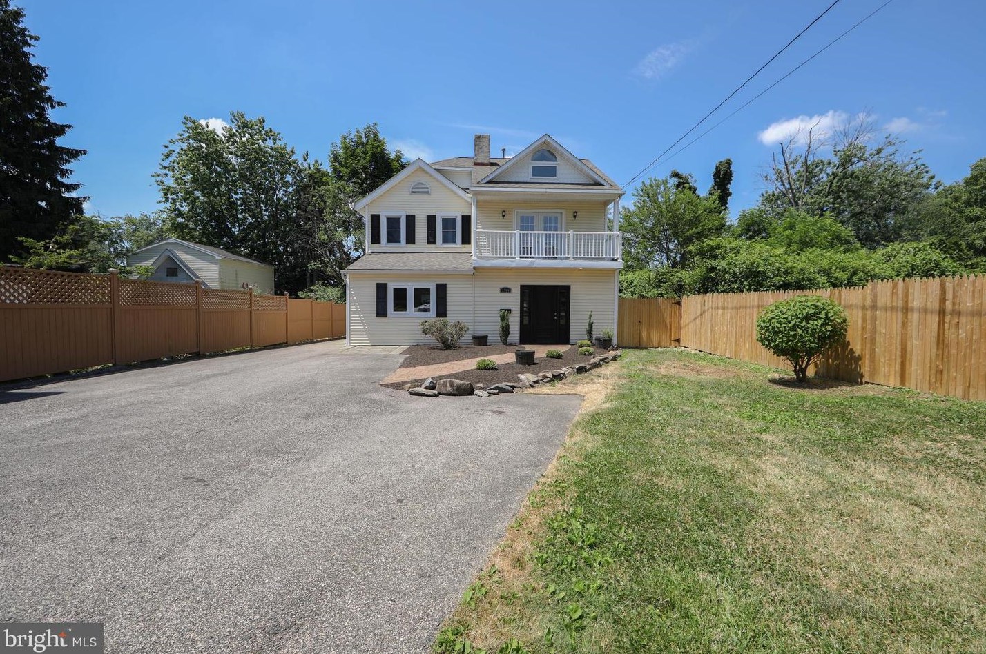 2704 Chestnut Ave, Ardmore, PA 19003