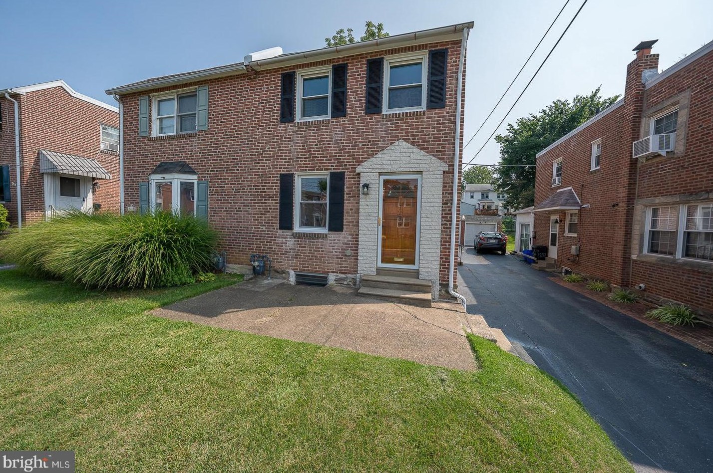 1239 Wilson Dr, Pittsburgh, PA 19083