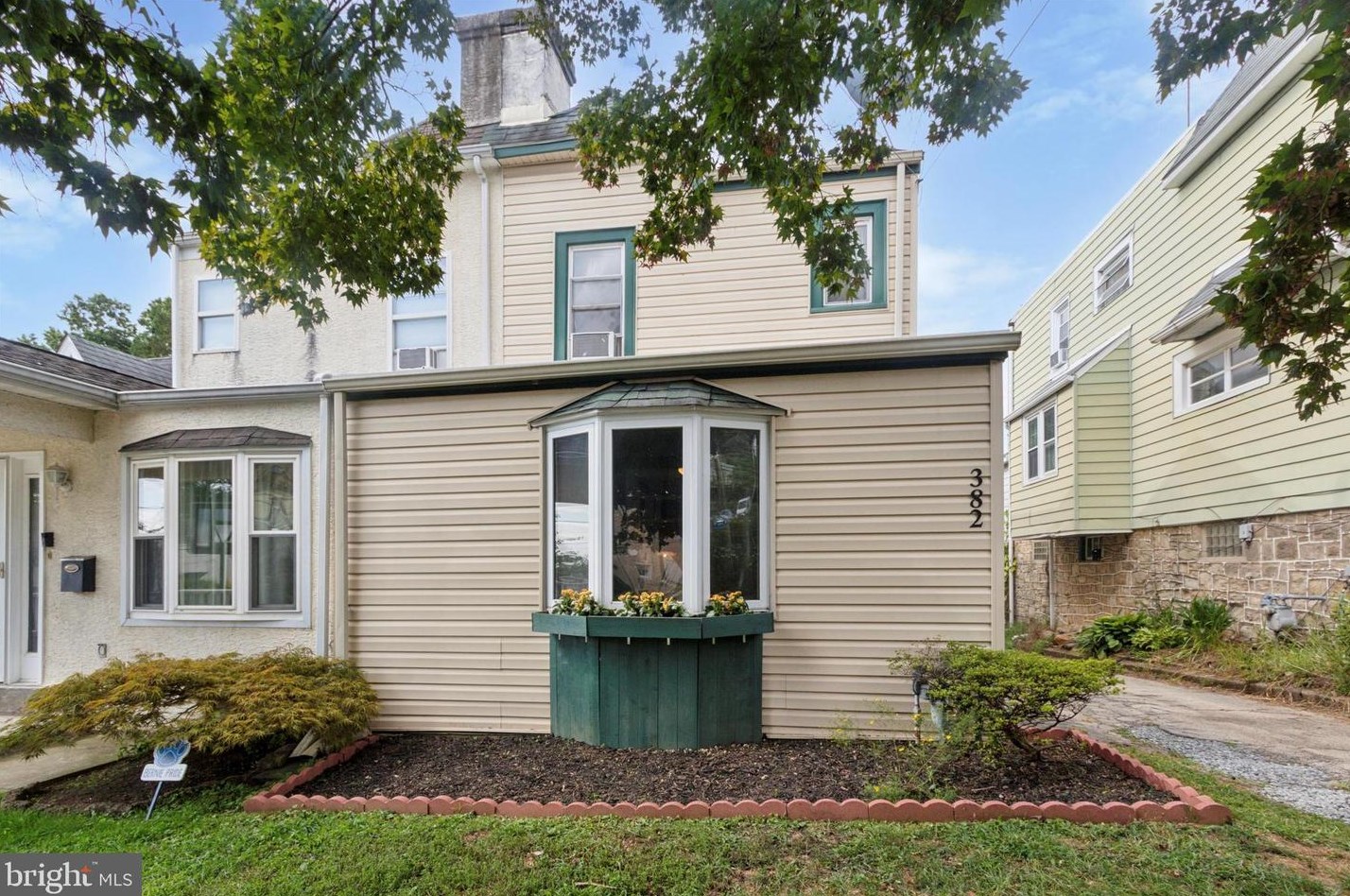 382 Lakeview Ave, Upper Darby, PA 19026