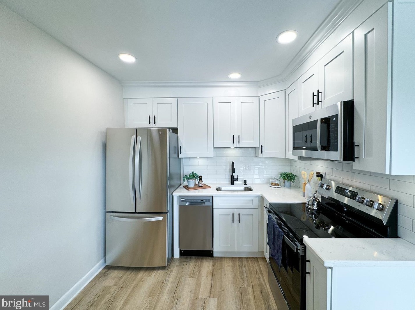 1016 W Baltimore Pike #a-3, Coal Township, PA 19063