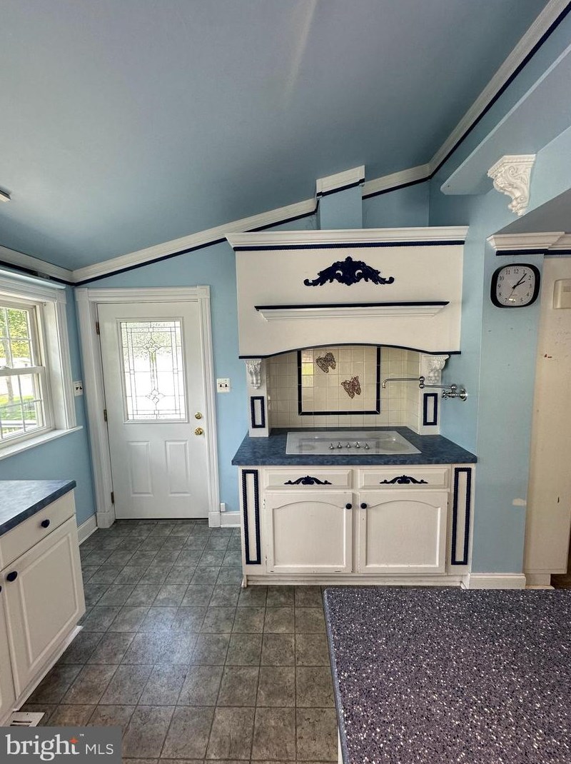 108 Knowlton Rd, Media PA  19063-0049 exterior