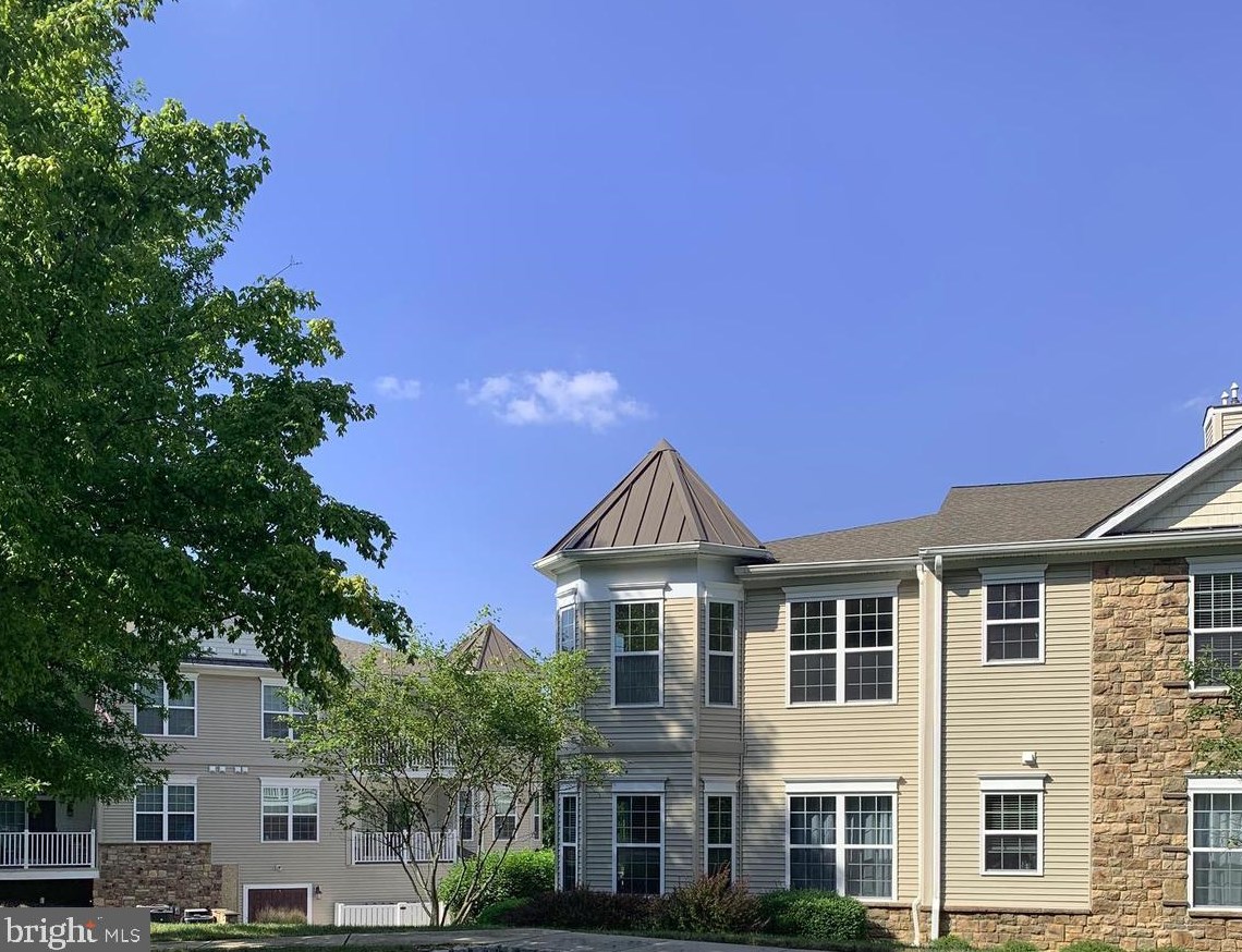 4201 Poplar St, Boothwyn, PA 19060