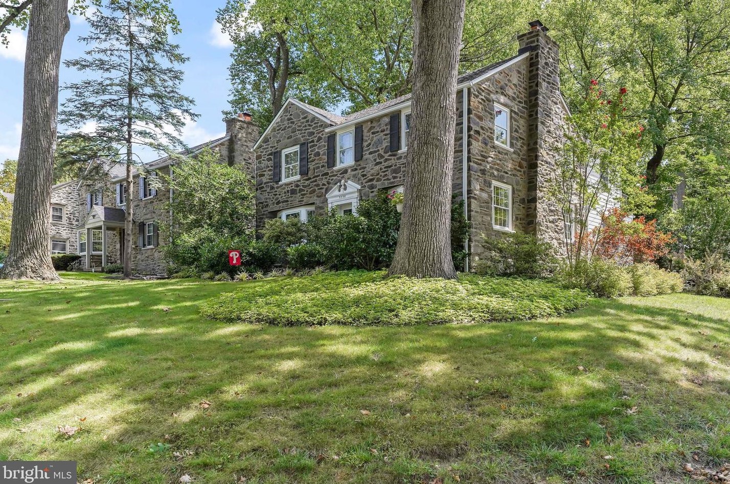 5256 Apache Ln, Upper Darby, PA 19026