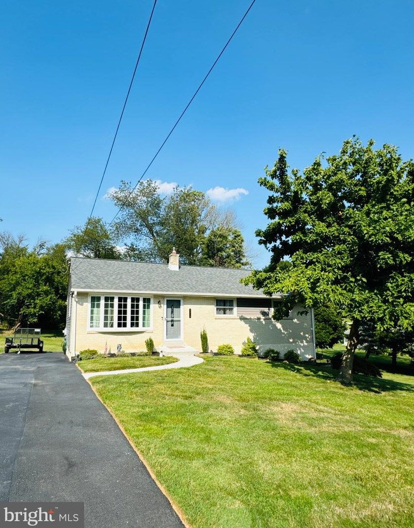 3319 Upland Ave, Boothwyn, PA 19061