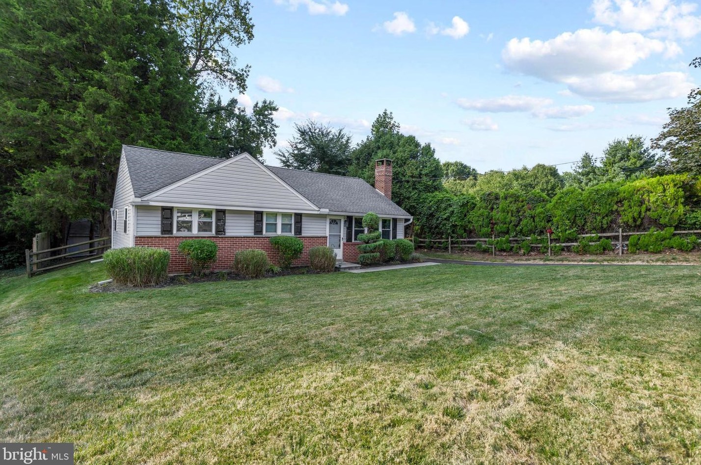 1911 Bergdoll Ave, Boothwyn, PA 19061