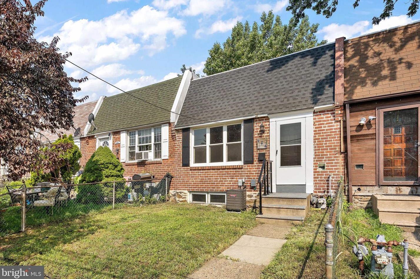 144 Ervin Ave, Boothwyn, PA 19061