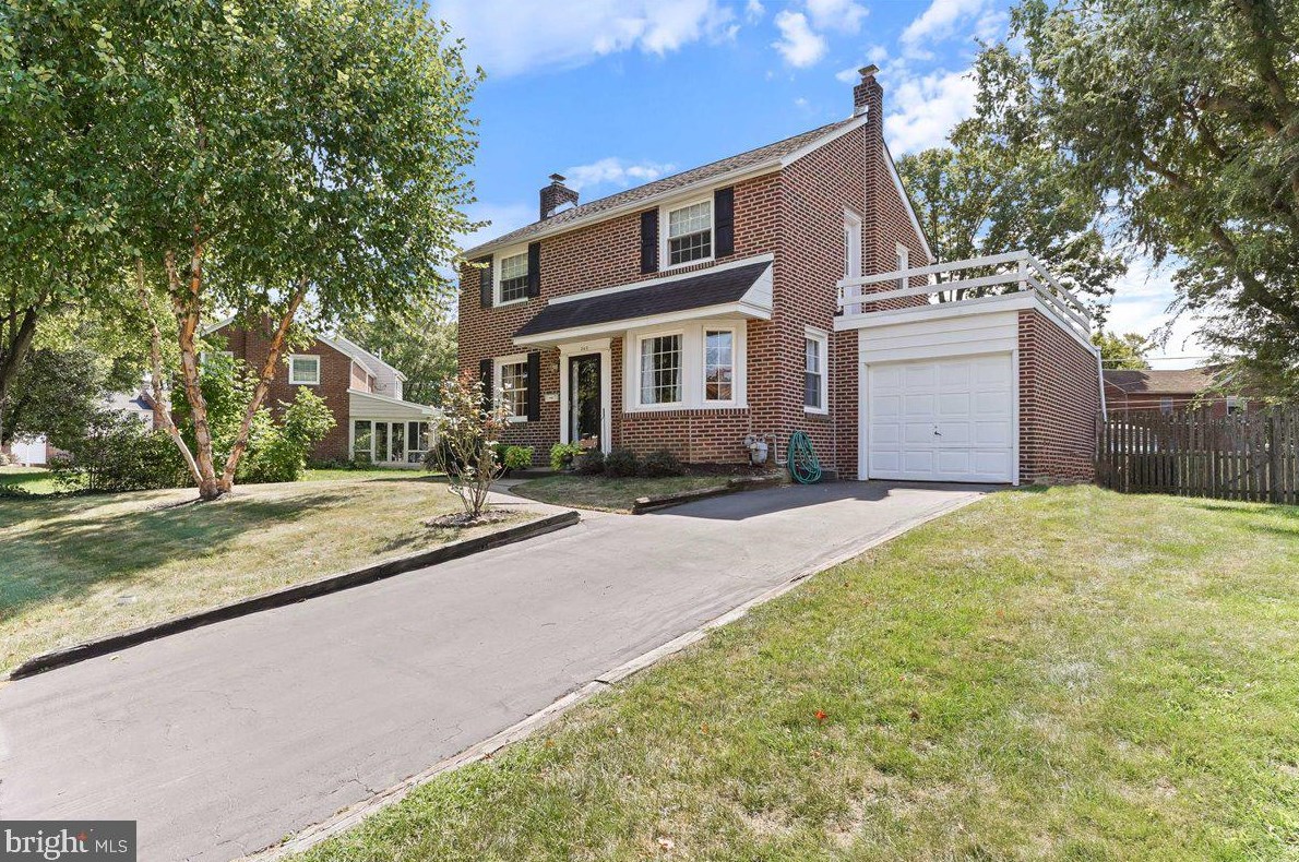 340 Sunnybrook Rd, Coal Township, PA 19064