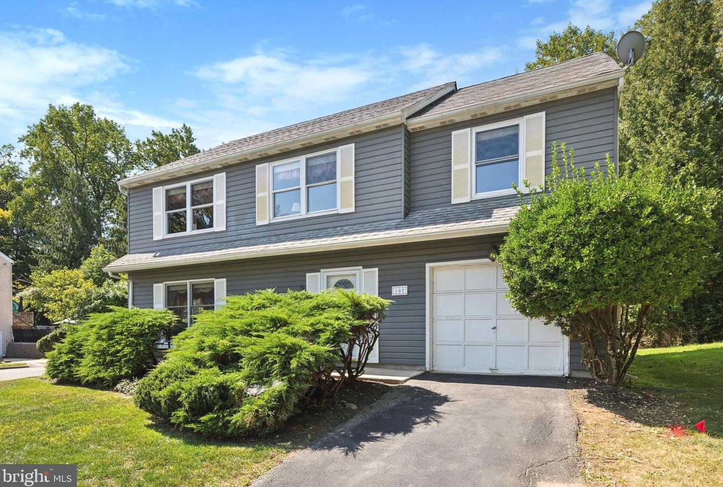 157 Eaton Dr, Wayne, PA 19087