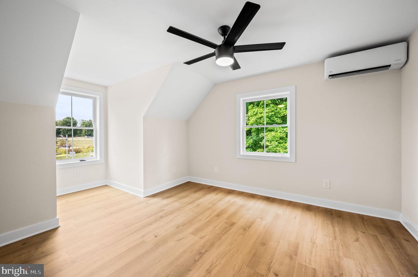 529 Old Middletown Rd, Media PA 19063-4429 exterior